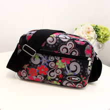Spring summer new women canvas handiness portable foreign trade popular outdoor sports messenger bag