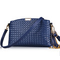 Classic Knitting Shoulder Bag Fashion Tassels Woven Pattern Small Crossbody Bag Women Solid Color Designer Casual