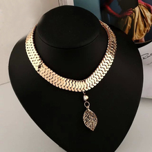 Chunky Gold Plated Flate Snake Chain 3D Hollow Leaf Bib Collar Choker Necklace Jewelry For Gift