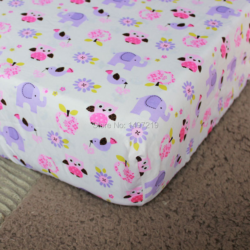 PH022 purple color baby bedding set in cot (8)