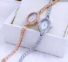 Envío gratis, recién llegado! alta calidad. el óvalo tabla de la pulsera relojes de marcas de primera reloj de cuarzo para mujeres