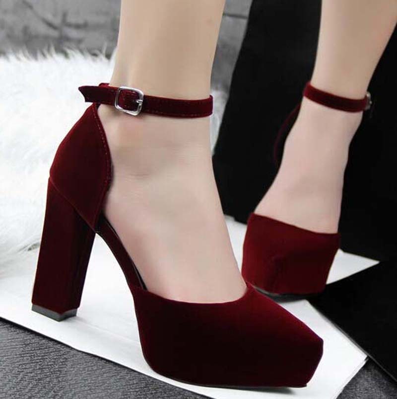 heels with square front