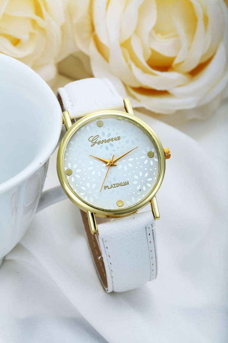 2015 Luxury Brand Geneva Women Dress Quartz Watches Fashion Rose Gold Flower Pattern Analog Casual Watches