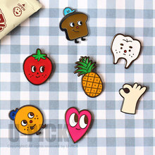 U-PICK 2015 New Design Wholesale Breastpin for Girls Original Interesting Brooches Copper Pins Free Shipping