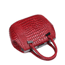 2016 Fashion High Quality PU Leather Crocodile Pattern Women Clip Handbags Designer Ladies Large Crossbody Bags